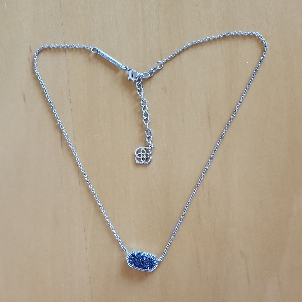 KENDRA SCOTT Elisa Pendant Necklace - Picture 3 of 10